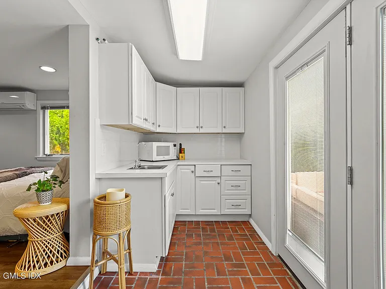 41 Ridge St #1 — Photo 27