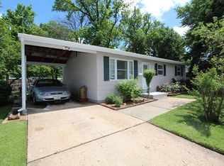 6716 Sandy Hill Dr, Hazelwood, MO