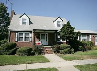 190 James St, Franklin Square, NY 11010