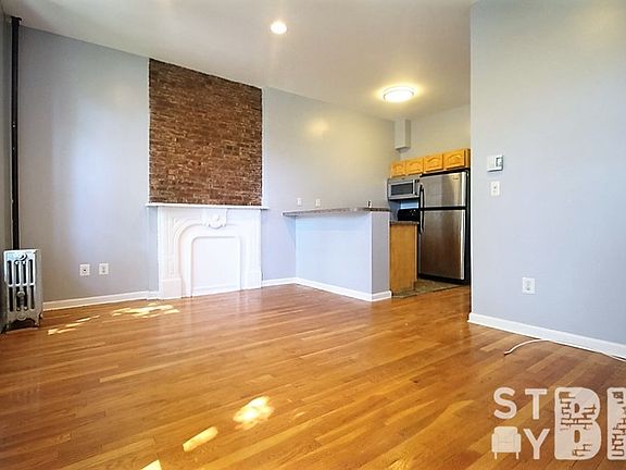 2nd image of 38 Halsey St #2A