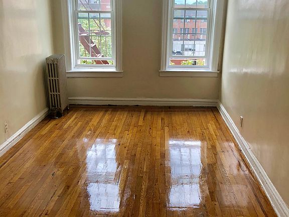 4th image of 2545 Olinville Ave APT 4D