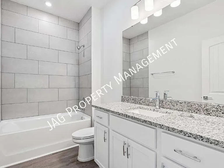 2613 Hagoplan Ave SW — Photo 17