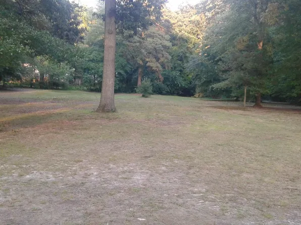 8097 Armiger Dr, Pasadena, MD 21122