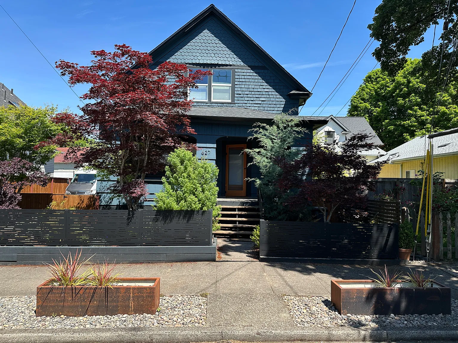 3 bed, 2.5 bath, 2050 sqft, $3,900 — Photo 1