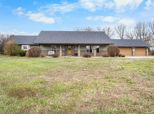 4186 Hickory Rd, Bolivar, MO 65613