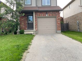 1104 Foxhunt Rd, London, ON N6G 0C3