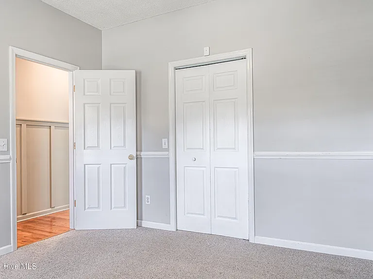 154 Dublin Ct — Photo 24