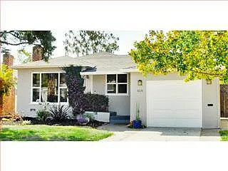 414 Poinsettia Ave photo 1