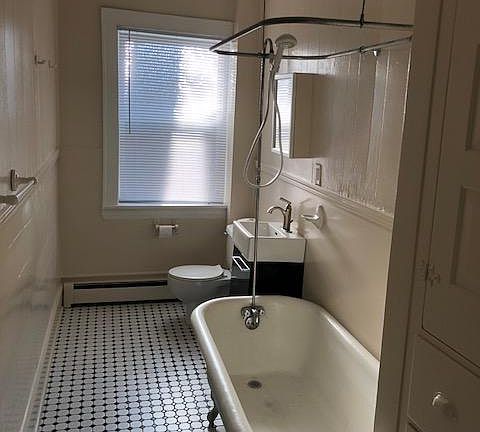 5th image of 1084 Jefferson Ave APT 2