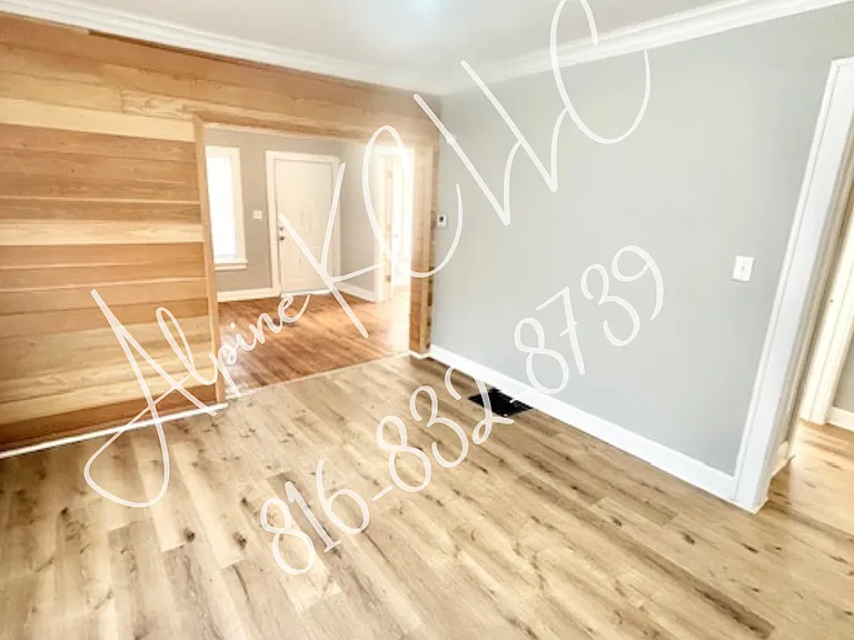 1804 S Evanston Ave — Photo 2