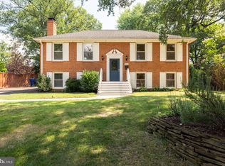 5002 Talbois Pl, Alexandria, VA 22310