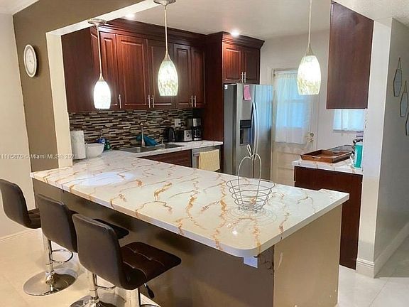 3rd image of 2430 SW 81st Ave #4-406