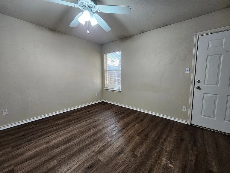1146 Misty Acres Dr — Photo 7