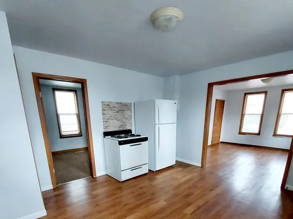 1129 St. George, 1129 Saint George St #B, Green Bay, WI 54302