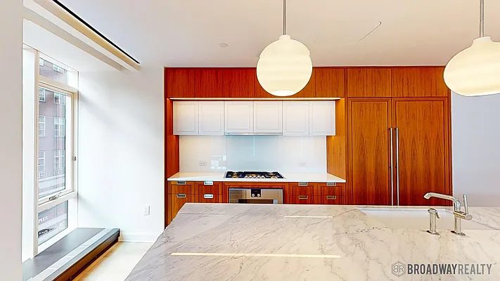 Rented by A & I Broadway | media 2