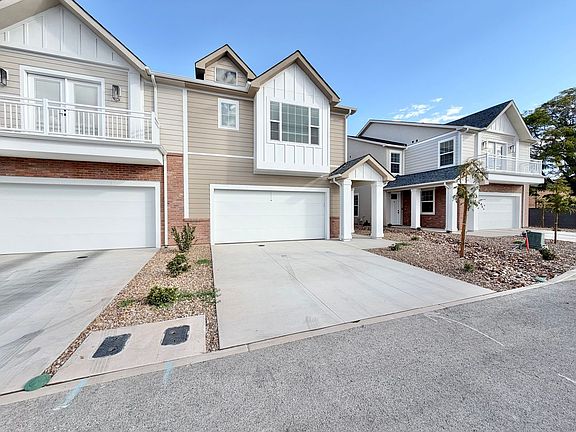 3rd image of 1424 Victors St #4