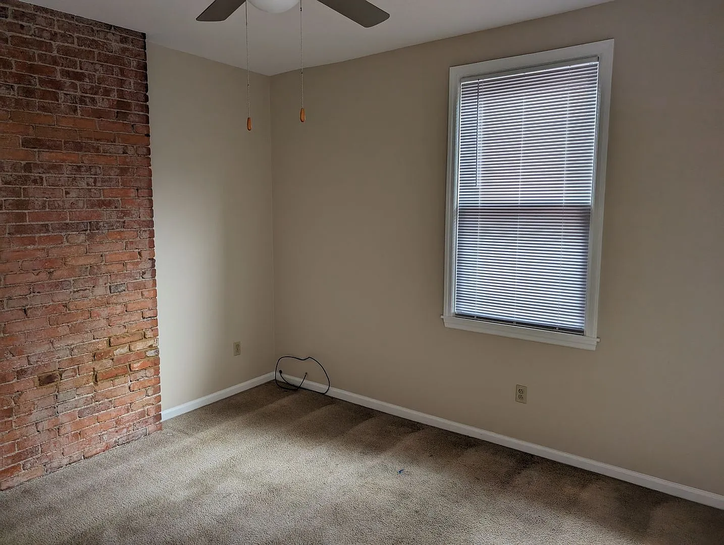 Bellevue - 3 BR Apartment Duplex, Central Air, 2nd/3rd Floor — Photo 4