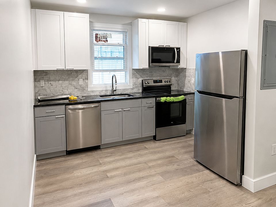 1st image of 3411 Baring St #4