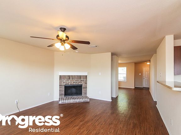 4th image of 637 Blayke St
