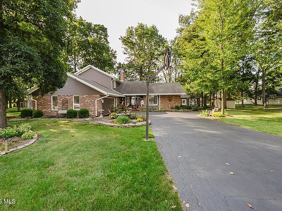2nd image of 172 Pohl Dr