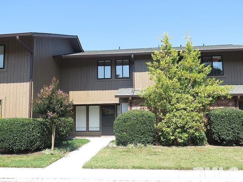 1st image of 307 Oak Tree Dr #307
