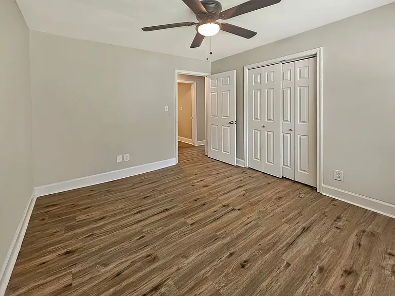 382 Cologne Dr SE — Photo 17
