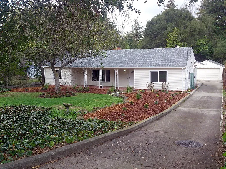 1290 Estudillo Ave — Photo 2