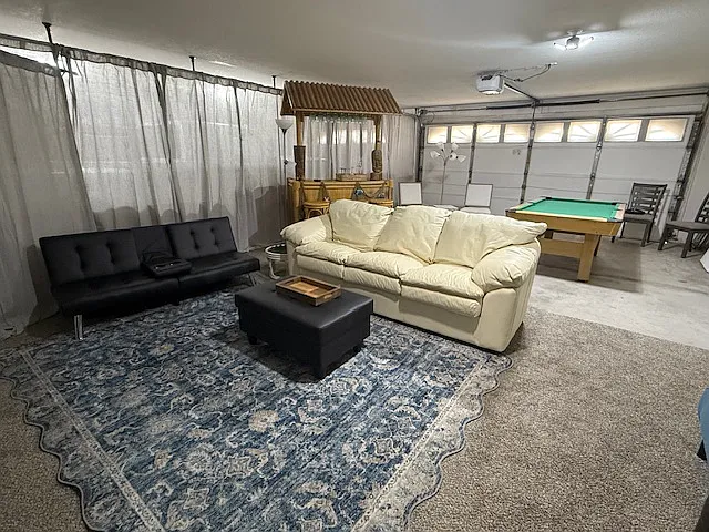2811 Oakridge Dr — Photo 27