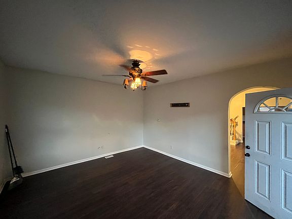 4th image of 337 Horn Ave
