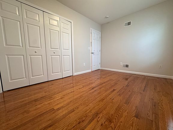 5th image of 199 Maple Ave Floor 1