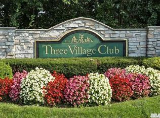 7 Diploma Pl, East Setauket, NY 11733