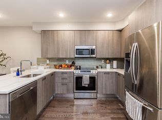 912 N 16th St #B, Philadelphia, PA 19130