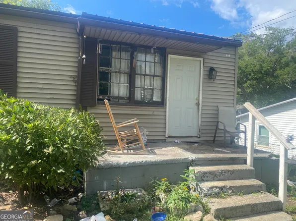 9 Longstreet Rd, Rossville, GA 30741
