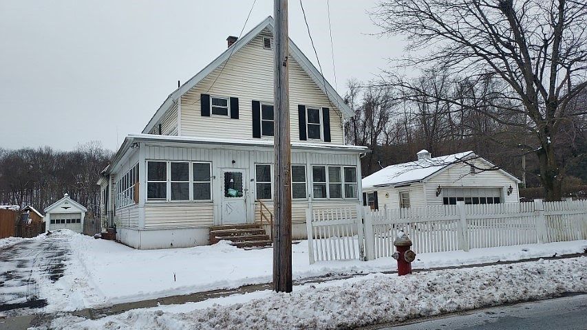 12 Federal St, Turners Falls, MA 01376 | Zillow