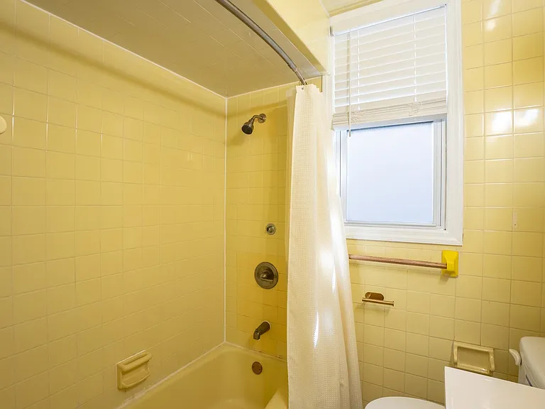 24 Edwards Ct #1 — Photo 10