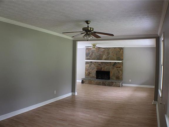 4th image of 138 Timberland St