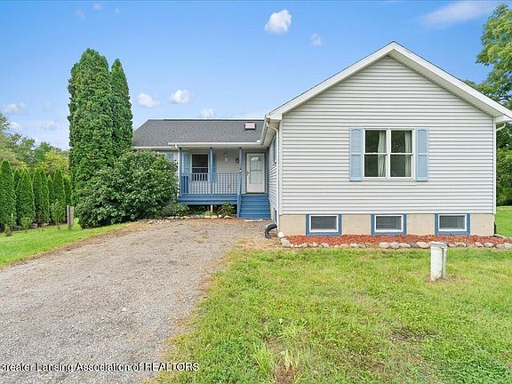3rd image of 3956 Aurelius Rd