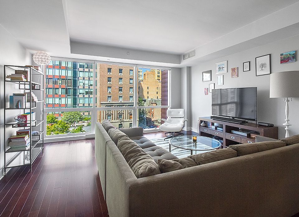 1st image of 2628 Broadway APT 6A