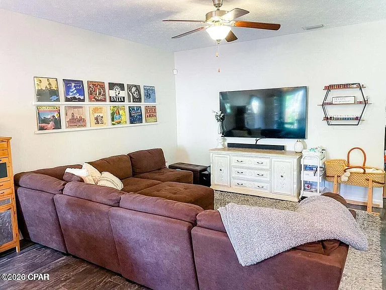 2417 Causeway Manor Ct — Photo 3