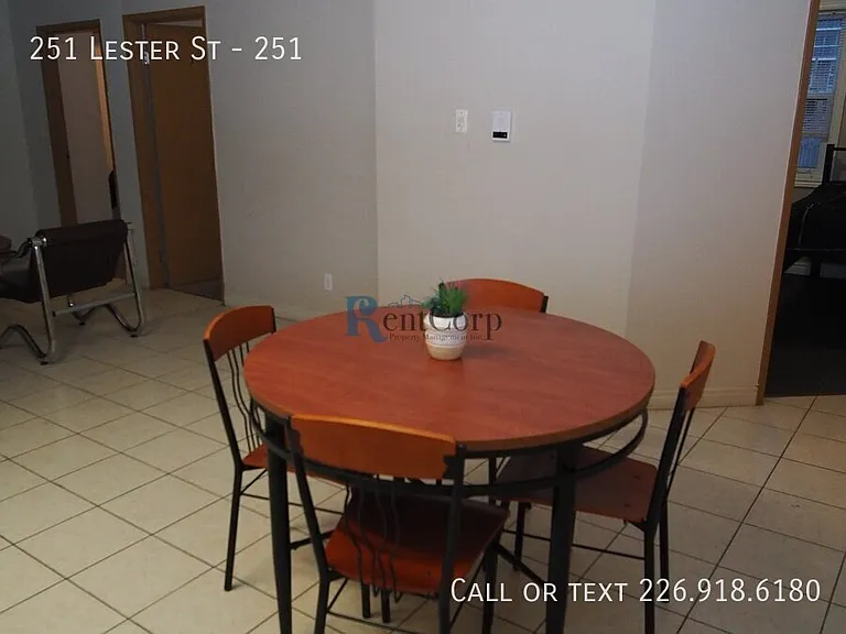 251 Lester St #251 — Photo 2