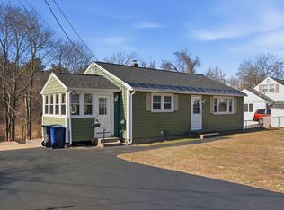 40 Charles St, Dracut, MA 01826
