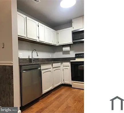 2 bed, 1076 sqft, $2,300 — Photo 3