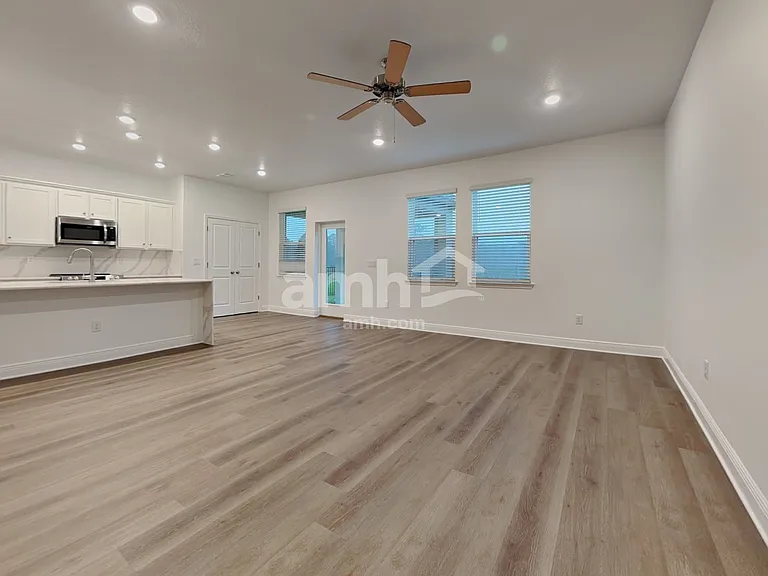 6823 Atlantic Beach Ave — Photo 8