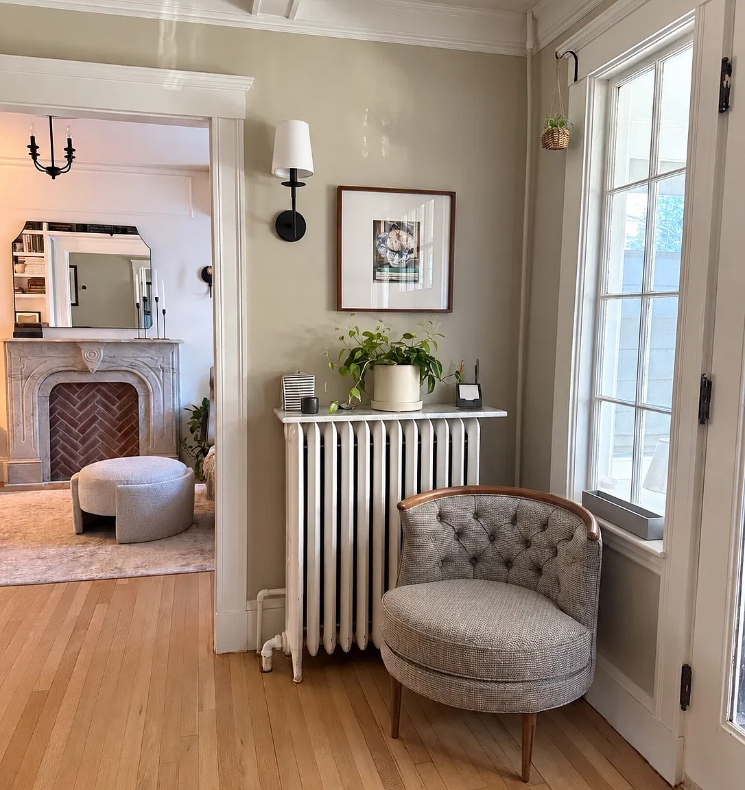 3 bed, 1300 sqft, $4,900 — Photo 2