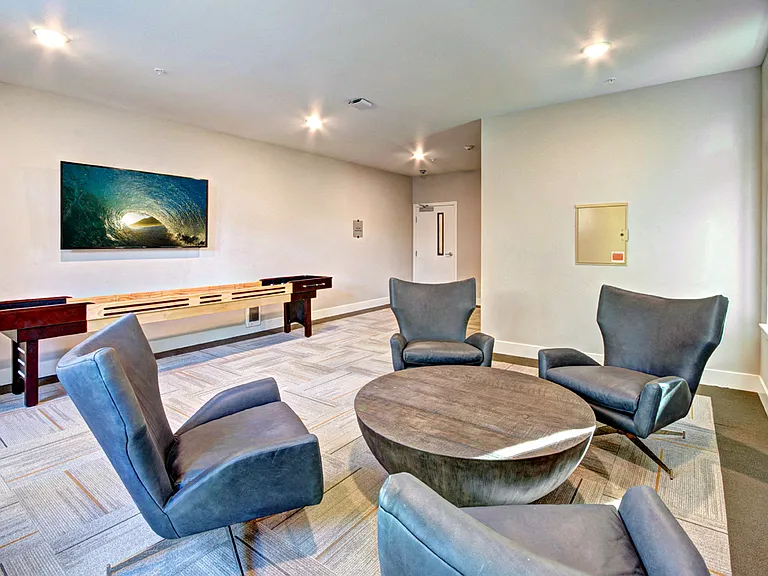Emerald Crest Apartments — Photo 13