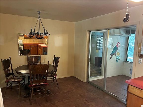2nd image of 213 Colomba Rd
