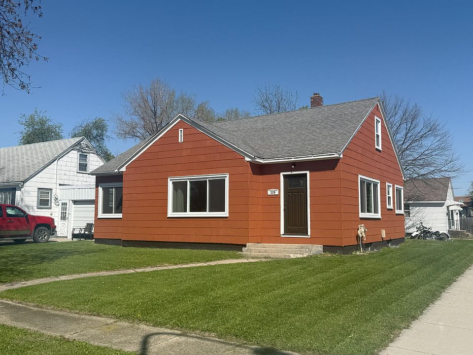 1st image of 309 3rd Ave E