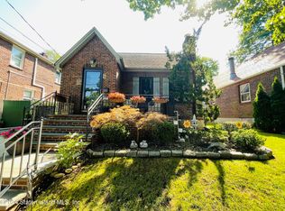 651 Davis Ave, Staten Island, NY 10310
