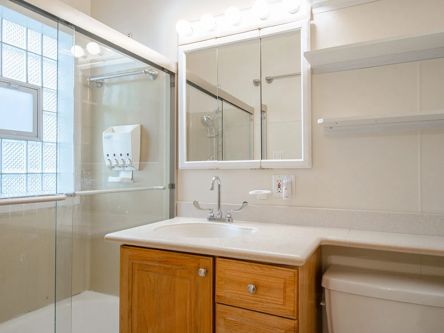 1 bed, $1,700 — Photo 2