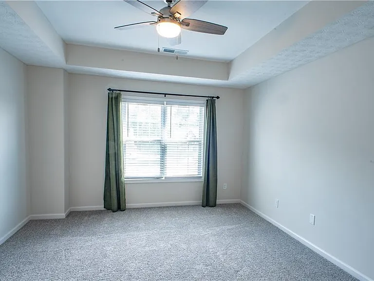 3359 Shallowford Green Dr — Photo 15